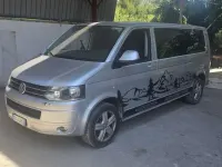 Usata VW Caravelle 179 CV (131 kW) 2011 Argento Furgone