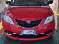 Usata Lancia Ypsilon Gold 69 CV (50 kW) 2016 Rosso Utilitaria