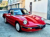 Usata Alfa Romeo Spider Quadrifoglio Verde 125 CV (91 kW) 1987 Rosso Cabrio