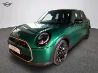 Usata Mini Cooper Favoured 150 kW (204 CV) 2025 Verde Utilitaria