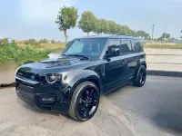 Usata Land Rover Defender SE Dynamic 200 CV (147 kW) 2022 Nero SUV