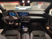 Usata Mercedes A180 Premium 116 CV (85 kW) 2019 Nero Berlina