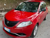 Usata Lancia Ypsilon Silver 69 CV (50 kW) 2016 Utilitaria