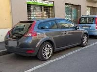 Usata Volvo C30 Kinetic 109 CV (80 kW) 2008 Grigio Utilitaria
