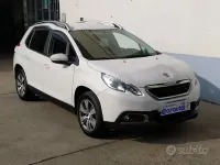 Usata Peugeot 2008 Active 99 CV (72 kW) 2016 Bianco SUV