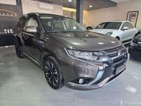Usata Mitsubishi Outlander P-HEV 163 CV (119 kW) 2018 Bronzo SUV