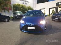 Usata Toyota Yaris Hybrid Business Edition 75 CV (55 kW) 2019 Blu metallizzato Berlina