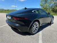 Usata Jaguar F-Type R-Dynamic 300 CV (220 kW) 2018 Nero metallizzato Coupé