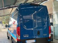 Usata Iveco Daily 179 CV (131 kW) 2020 Blu Monovolume