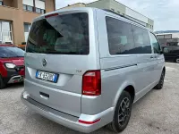 Usata VW Multivan Comfortline 150 CV (110 kW) 2017 Argento Monovolume