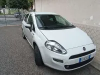 Usata Fiat Grande Punto Young 69 CV (50 kW) 2016 Utilitaria