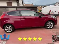 Usata Ford Fiesta Titanium 82 CV (60 kW) 2010 Lilla Berlina