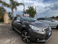 Usata Peugeot 2008 Active 100 CV (73 kW) 2015 Grigio SUV