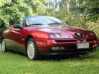 Usata Alfa Romeo Spider 150 CV (110 kW) 1996 Rosso Cabrio