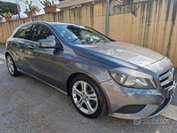 Usata Mercedes A180 122 CV (89 kW) 2013 Grigio Berlina
