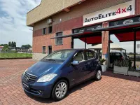 Usata Mercedes A160 95 CV (69 kW) 2011 Blu metallizzato Utilitaria