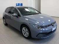 Usata VW Golf VIII Life 116 CV (85 kW) 2024 Grigio Berlina