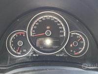 Usata VW up! 75 CV (55 kW) 2018 Blu Utilitaria
