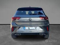 Usata VW T-Roc R-line 150 CV (110 kW) 2023 Grigio SUV