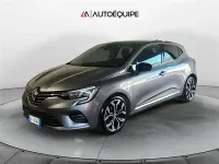 Usata Renault Clio Techno 100 CV (73 kW) 2023 Grigio chiaro Utilitaria