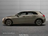 Usata Mercedes 180 Business 116 CV (85 kW) 2021 Grigio scuro metallizzato Berlina