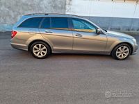 Usata Mercedes C180 120 CV (88 kW) 2013 Grigio Station wagon