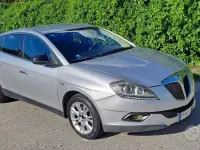 Usata Lancia Delta 120 CV (88 kW) 2009 Grigio Utilitaria
