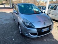 Usata Renault Scénic III Luxe 160 CV (117 kW) 2009 Grigio Monovolume