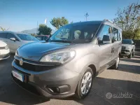 Usata Fiat Doblò Lounge 105 CV (77 kW) 2015 Grigio Monovolume