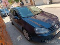 Usata VW Golf V 140 CV (102 kW) 2007 Blu Utilitaria