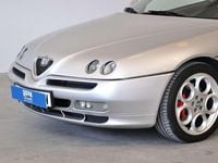 Second-hand Alfa Romeo GTV 220 CP (161 kW) 1998 Argintiu Coupe