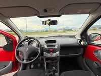 Usata Peugeot 107 68 CV (50 kW) 2009 Rosso Utilitaria