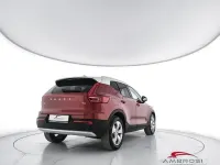 Begagnad Volvo XC40 Momentum 190 HK (139 kW) 2018 Röd SUV