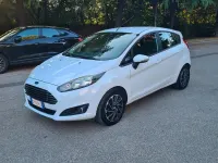 Usata Ford Fiesta 75 CV (55 kW) 2013 Bianco Berlina