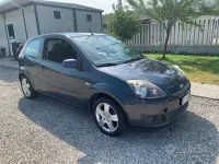 Usata Ford Fiesta Ghia 68 CV (50 kW) 2008 Grigio Utilitaria