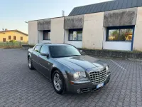 Usata Chrysler 300C 218 CV (160 kW) 2007 Grigio Berlina