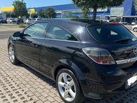Usata Opel Astra GTC 130 CV (95 kW) 2009 Nero Utilitaria