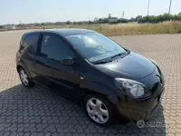 Usata Renault Twingo 75 CV (55 kW) 2011 Nero Utilitaria