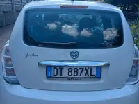 Usata Lancia Ypsilon 60 CV (44 kW) 2009 Bianco Utilitaria