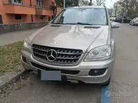 Usata Mercedes ML280 190 CV (139 kW) 2006 Grigio SUV