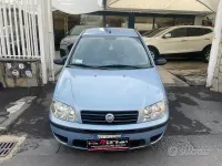 Usata Fiat Punto Dynamic 60 CV (44 kW) 2006 Bluazzurro Utilitaria