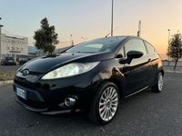 Usata Ford Fiesta Titanium 95 CV (69 kW) 2011 Nero Utilitaria