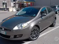 Usata Fiat Bravo 120 CV (88 kW) 2009 Marrone Utilitaria