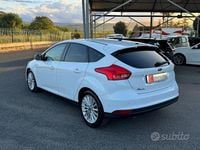 Usado Ford Focus Titanium 95 HP (69 kW) 2014 Branco Sedan