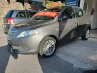 Usata Lancia Ypsilon Gold 95 CV (69 kW) 2015 Grigio Utilitaria