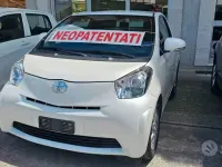 Usata Toyota iQ 90 CV (66 kW) 2011 Bianco Utilitaria