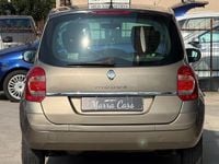 Usata Renault Grand Modus 102 CV (75 kW) 2008 Marrone Monovolume