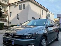 Usata VW Polo 90 CV (66 kW) 2019 Grigio Utilitaria