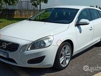 Usata Volvo V60 115 CV (84 kW) 2011 Bianco Station wagon