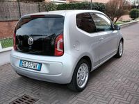 Usata VW up! 75 CV (55 kW) 2012 Argento Utilitaria